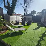펜션 With Garden And Close To