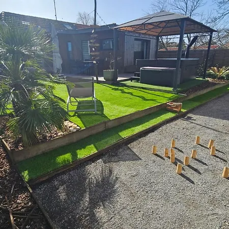 With Garden And Close To Casa vacanze